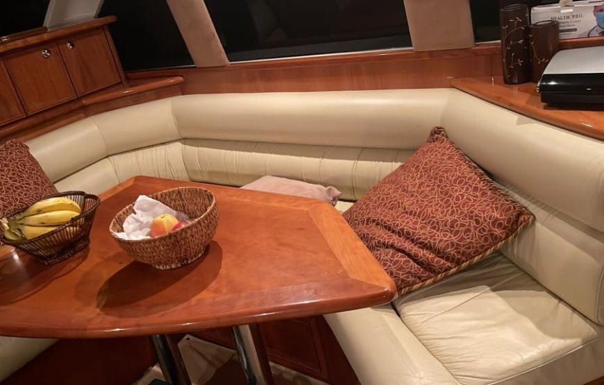 Elevate your Experience: Hire Your Luxury Yatch in Muscat